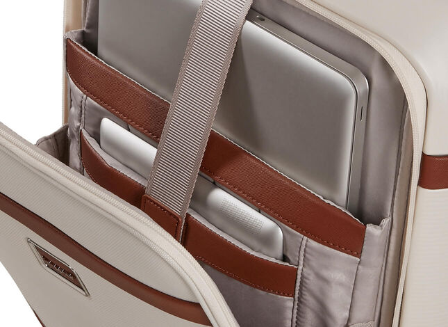 Front pocket with laptop compartment