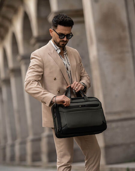 The ultimate business line