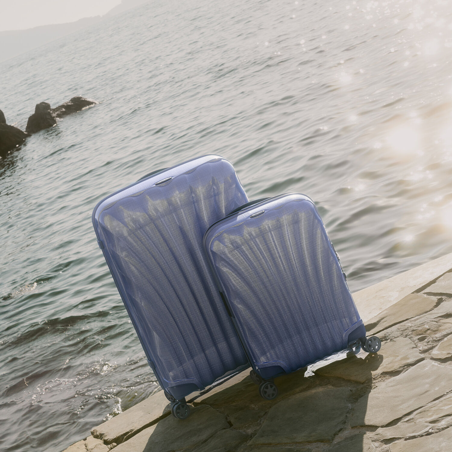 C-Lite Spinner (4 wheels) 81cm Purple | Samsonite UK