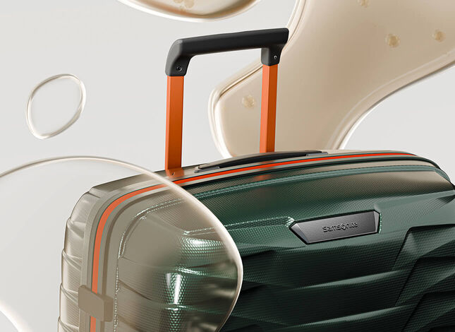 MADE WITH RECYCLED MATERIALS 