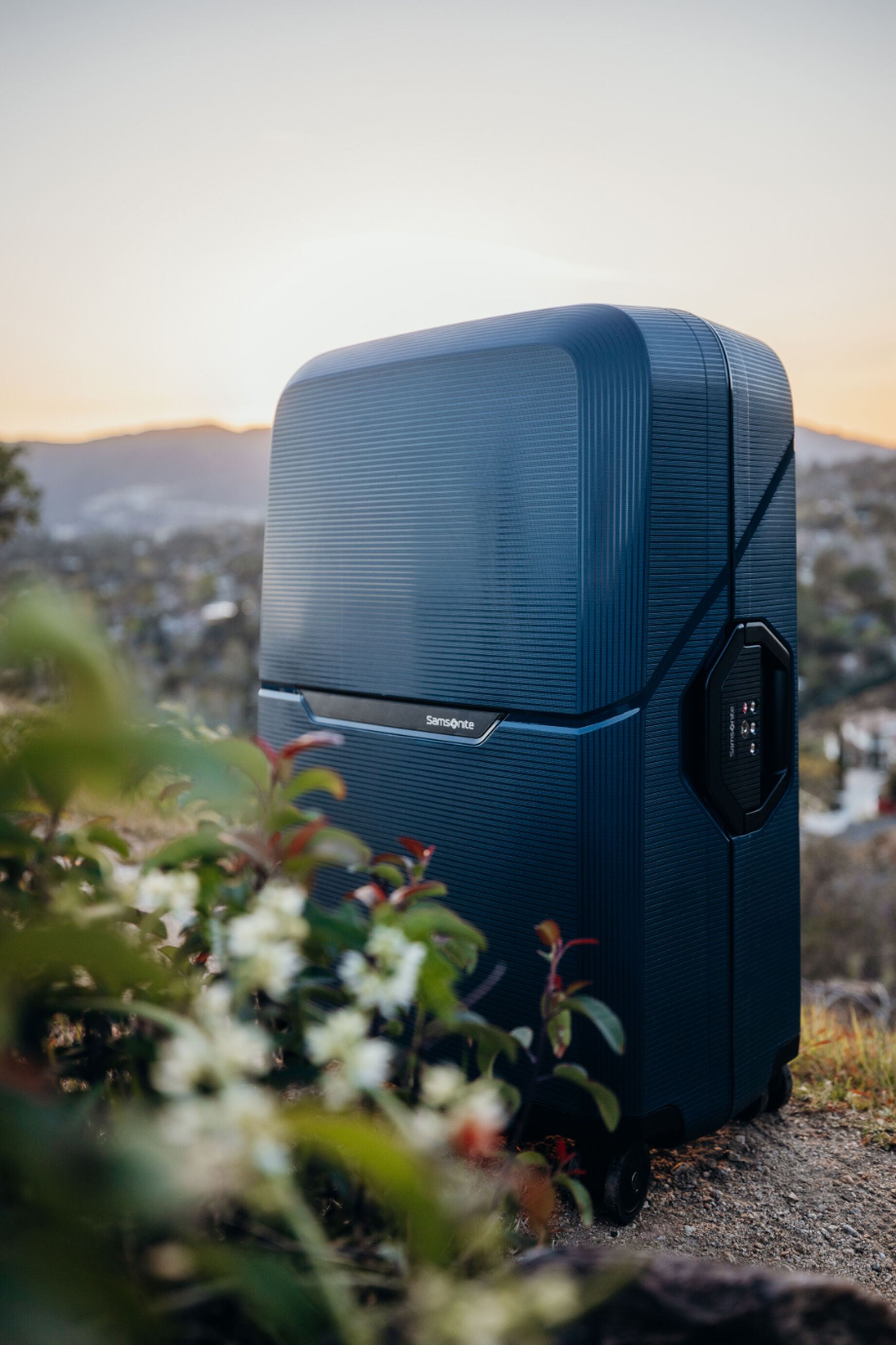 Magnum ECO Sustainable Suitcases Samsonite UK