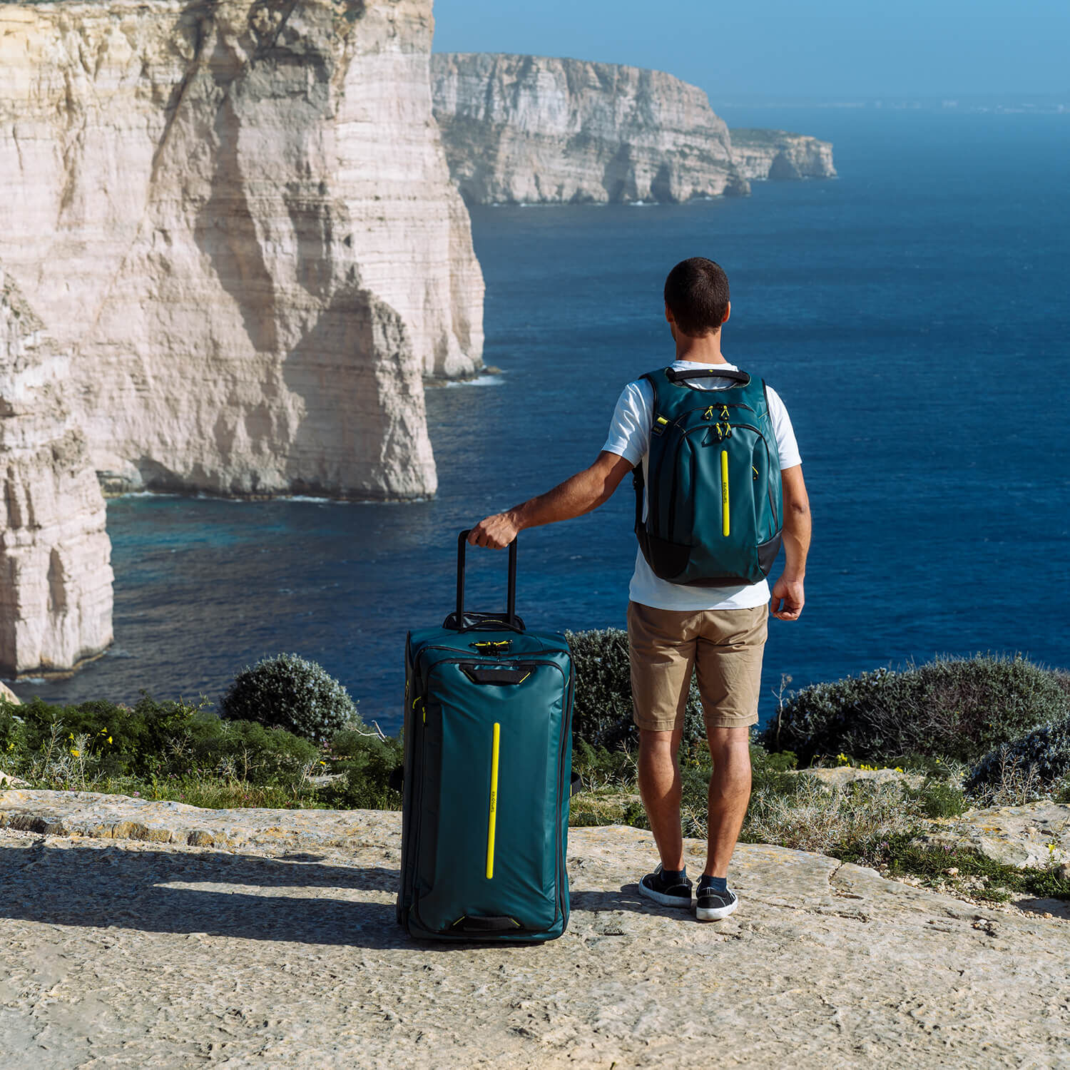 Ecodiver Duffle with wheels 79 cm Dark Teal/Lime | Samsonite UK