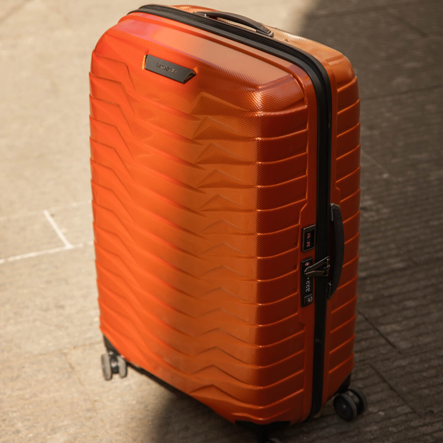 samsonite proxis spinner