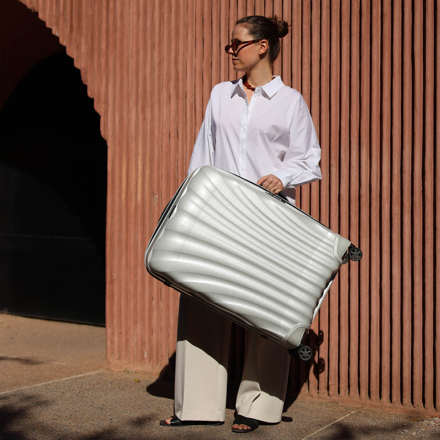 C-Lite Spinner (4 wheels) 81cm Off White | Samsonite UK