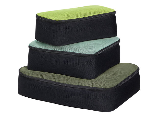 Complimentary packing cubes