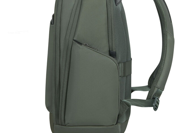 Practical side pockets