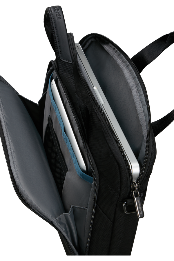 Samsonite Evosight Slim Bailhandle 15.6'  Black