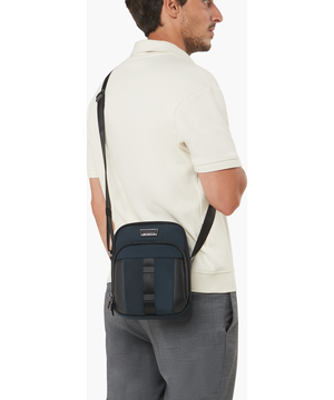 Urban-Eye Crossbody Bag M 24 x 19 x 9 cm | 0.4 kg