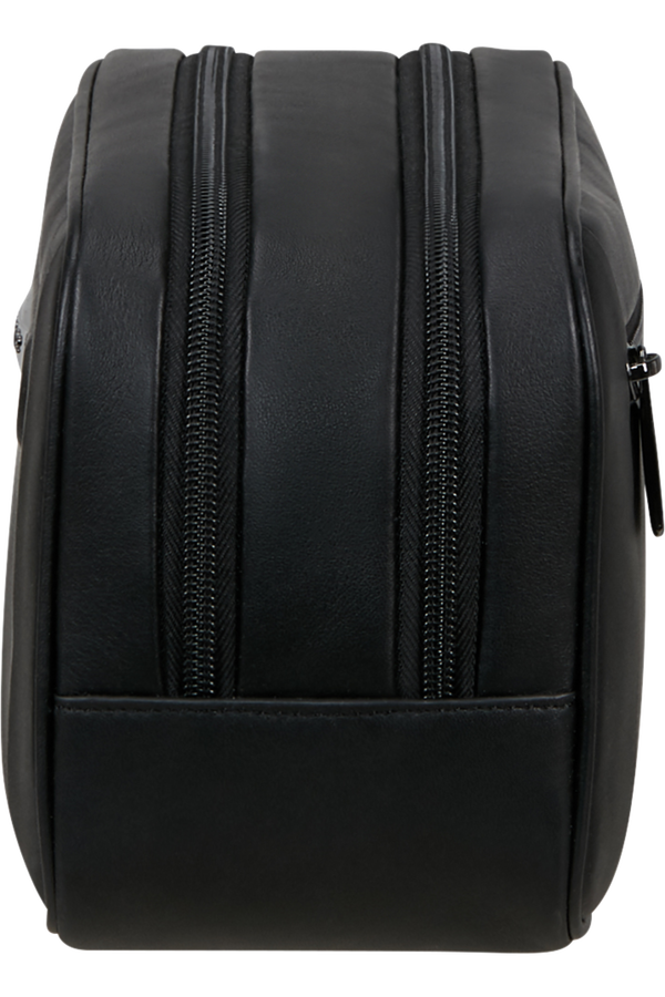 Pro-Dlx Leather Toilet Kit