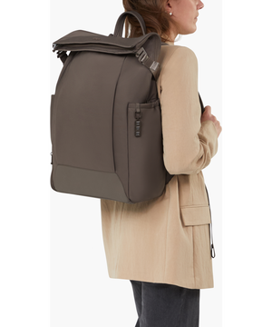 Essentis Backpack 15.6" 44.5/58 x 31 x 16 cm | 1 kg