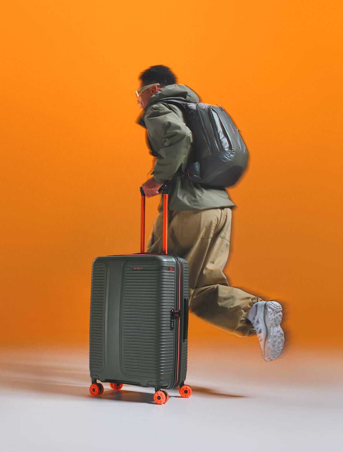 THE UNSTOPPABLE TRAVEL COMBO